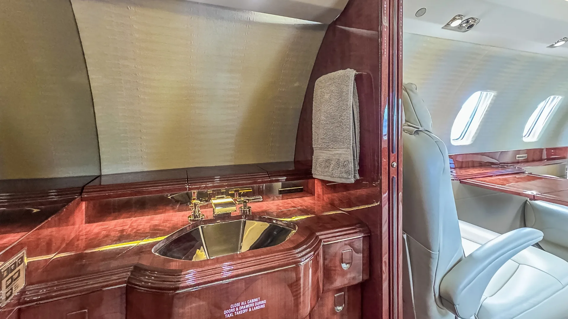 Citation X N425KN photo 4