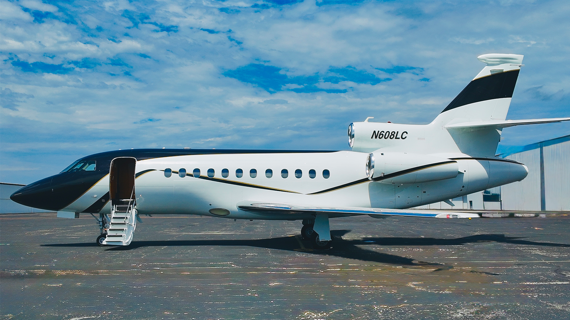 Falcon 900EX - N608LC